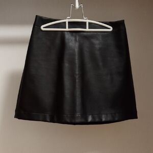 GAP Black Mini Skirt